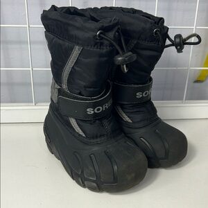 Sorel Black and Dark Gray Winter Boots